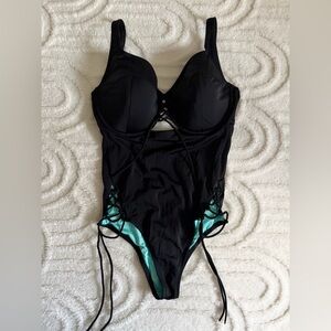 Shade & Shore Black One-Piece Swimsuit w/ Turquoise Lining, Size 34DD, NWOT